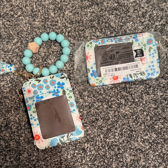 Floral Key & Card Holder with Tassel - Picture 2 of 2